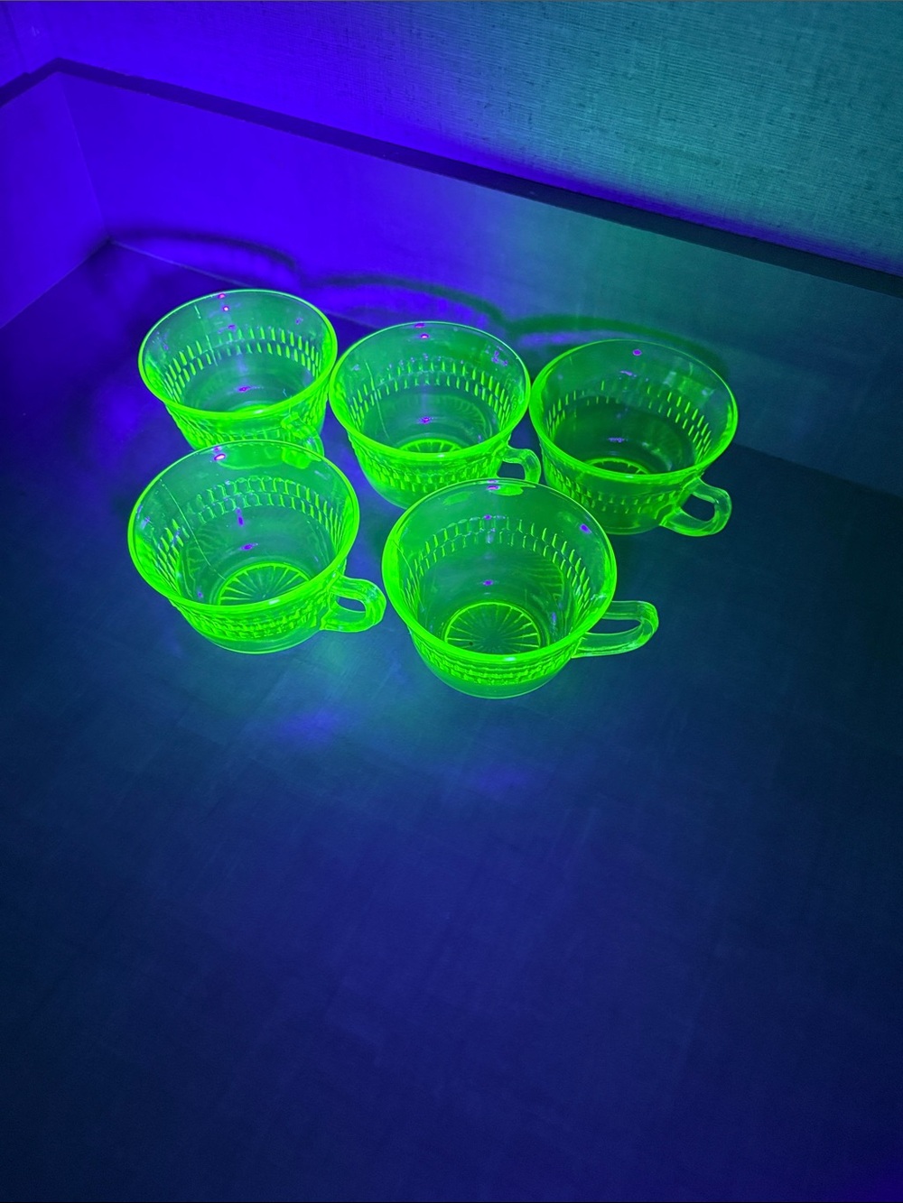 Anchor Hocking Vintage Set of 5 Uranium Glass Tea Cups